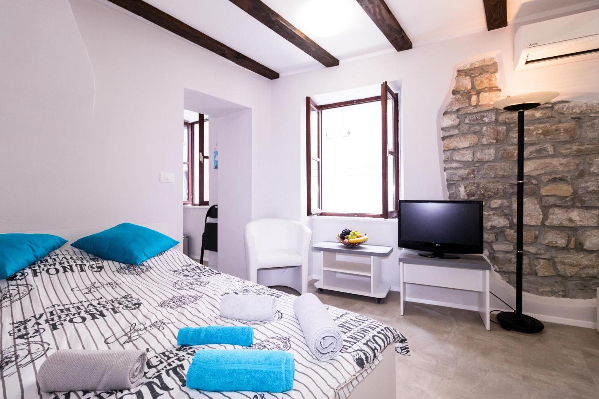 Apartments Bella Tara 피란 외부 사진