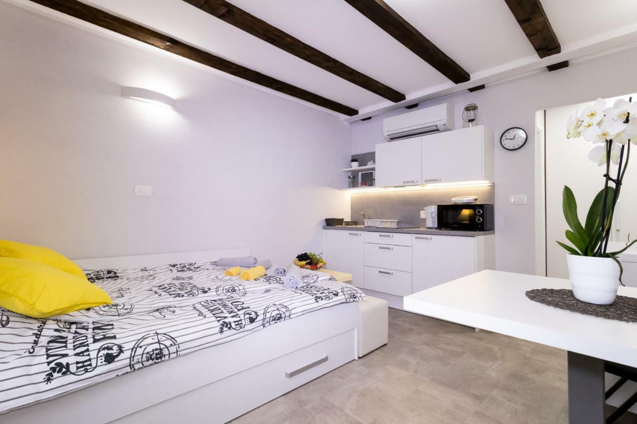 Apartments Bella Tara 피란 외부 사진